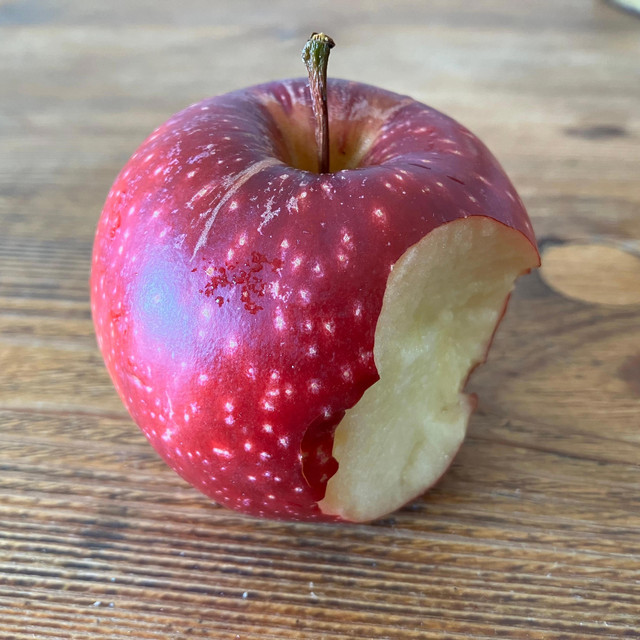 Eating An Apple (Sound) cover art