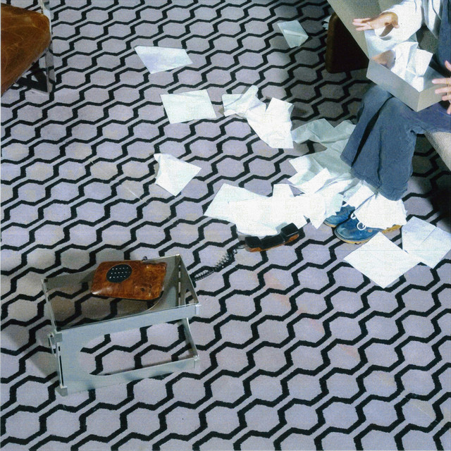 No Pasaràn artwork