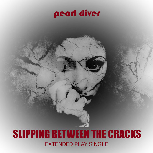 Pearl Diver