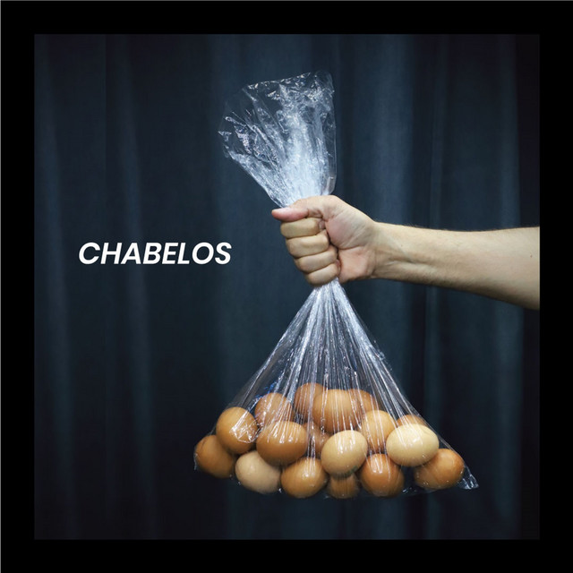 Con los huevos colgando cover art