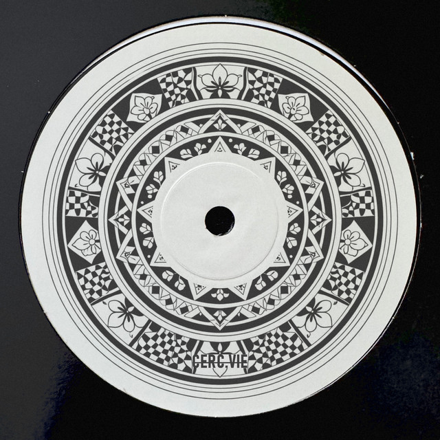 Raqs Pattern