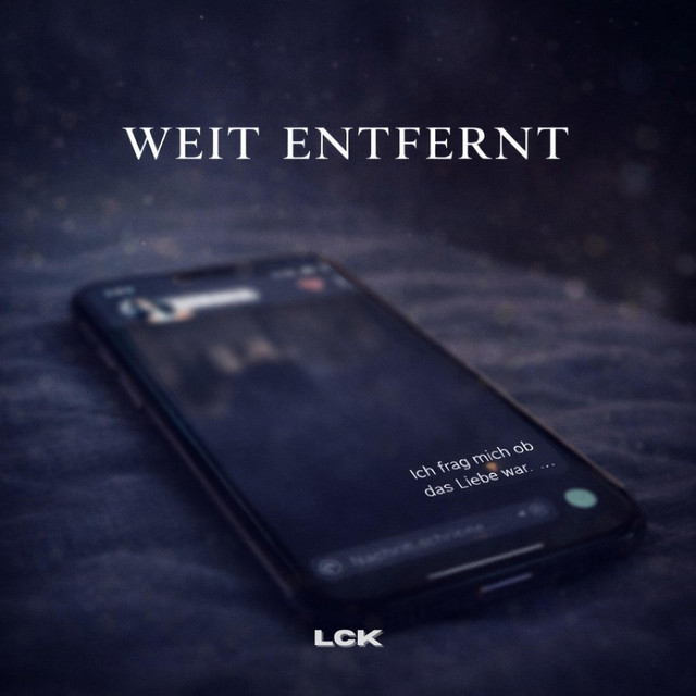 WEIT ENTFERNT