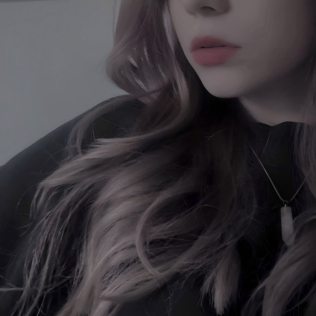 Обкладинка: МОЯ — mxxxnshine