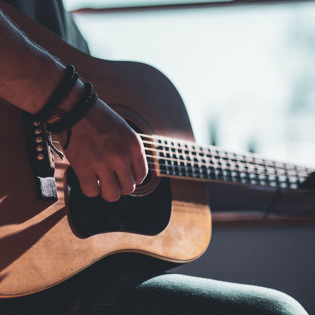 Обкладинка: Guitar — Oleksii Kalyna