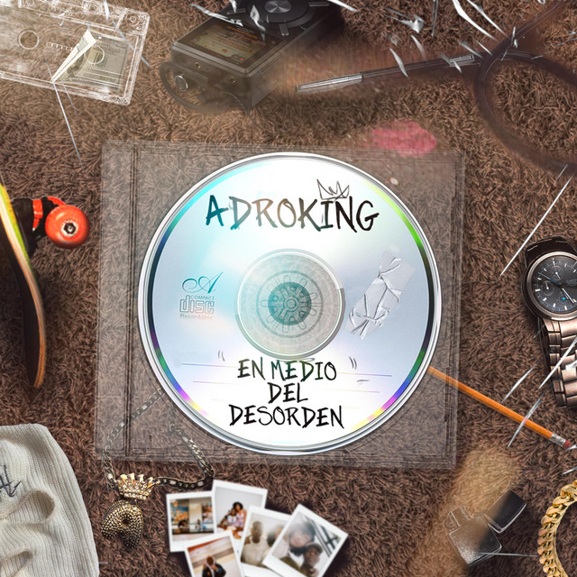 EN MEDIO DEL DESORDEN cover art