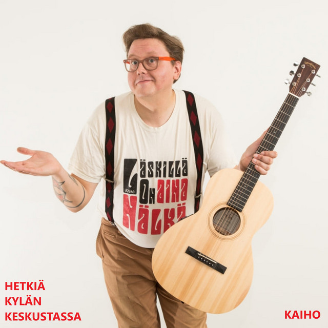 Hetkiä kylän keskustassa (Live) cover art