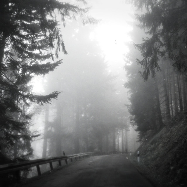 i'm alone there now cover