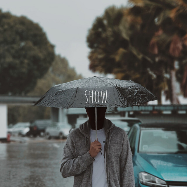 Show cover art