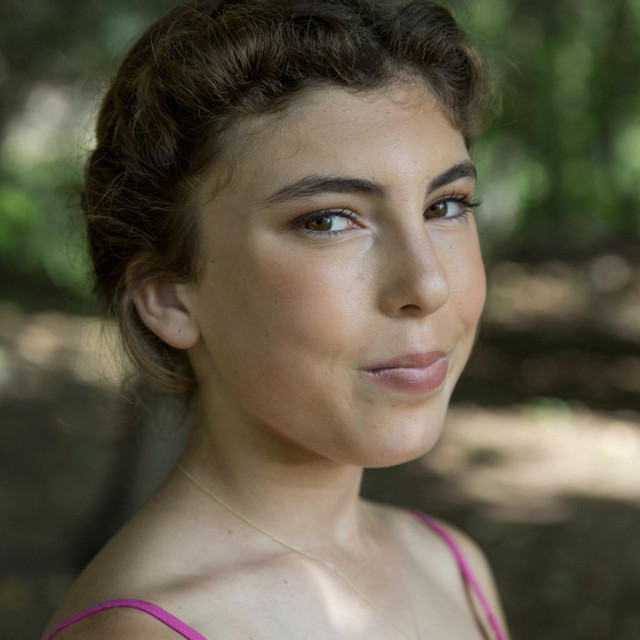 Middle - Single by ruby freedman | Spotify