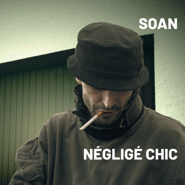 Négligé chic cover art
