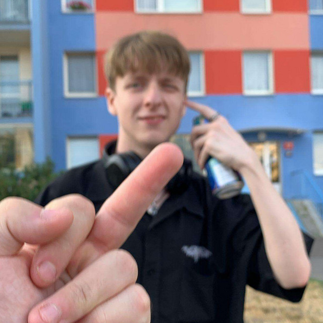 Zavři oči