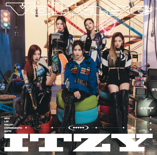 Capa de Voltage - ITZY