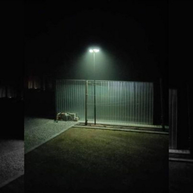 FLASH LIGHT
