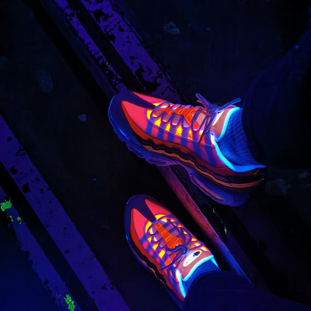 V cover art