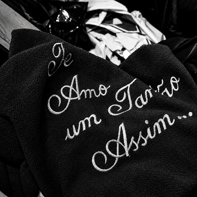 Não Precisa Ir Embora