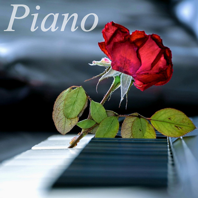 Обкладинка Relax MusicBox — Piano Collection - Romantic Ballads