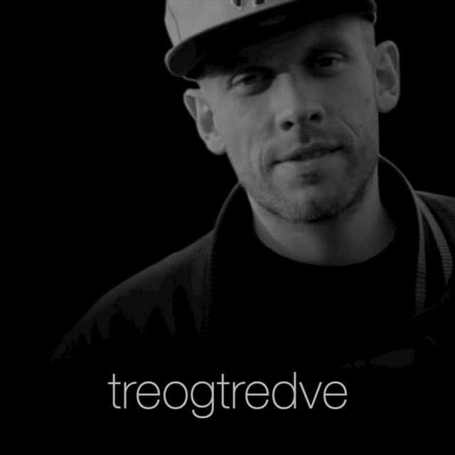 Treogtredve (feat. Ole O)