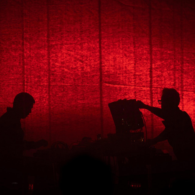 Live cover art