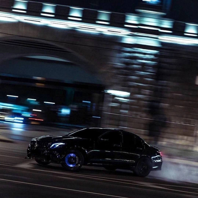 Обкладинка: Pursuit — DVXRK