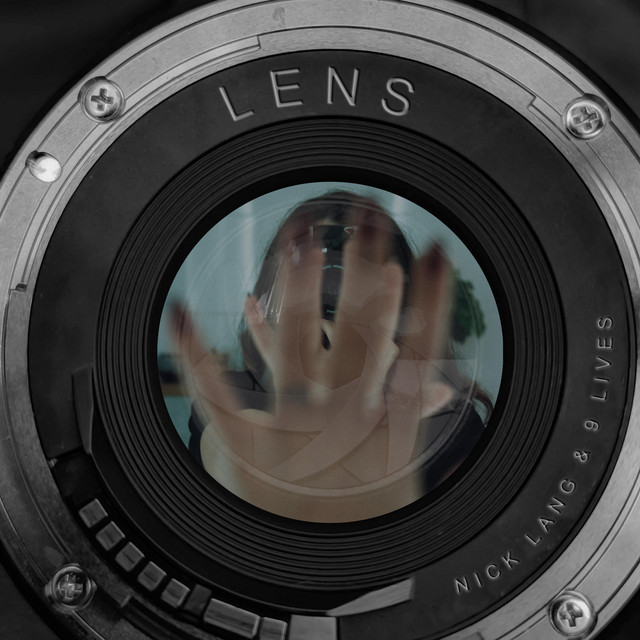 Lens
