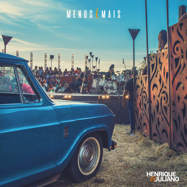 Album cover for Menos É Mais (Ao Vivo) by Henrique & Juliano
