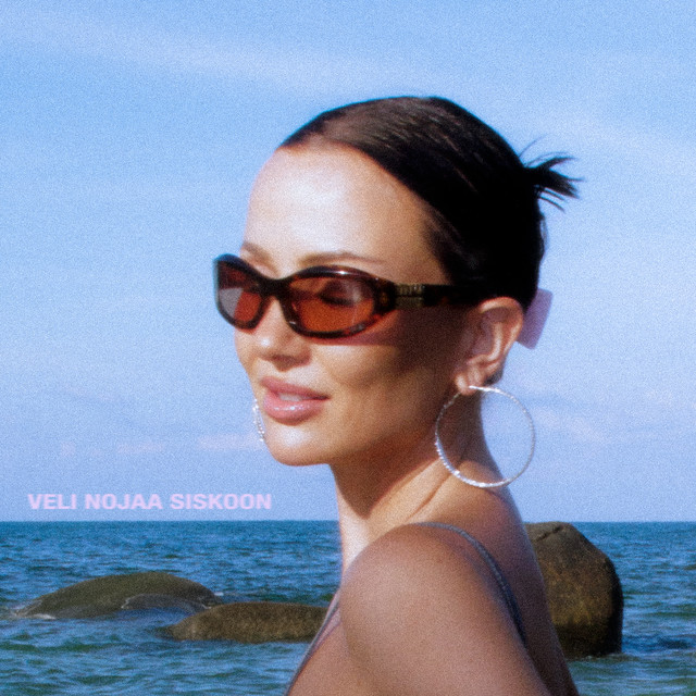 Veli nojaa siskoon album image