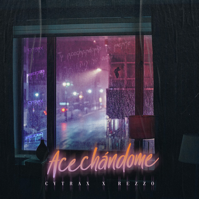 Acechándome