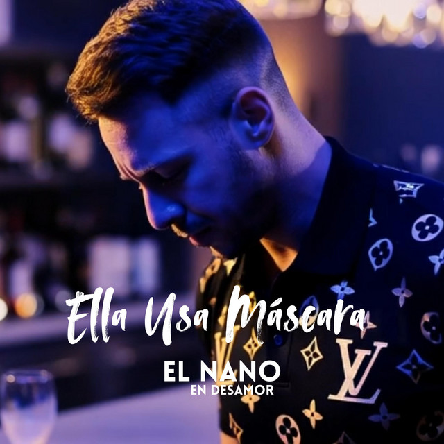 Ella Usa Máscara.