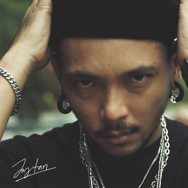 Kasih Yang Jauh cover art