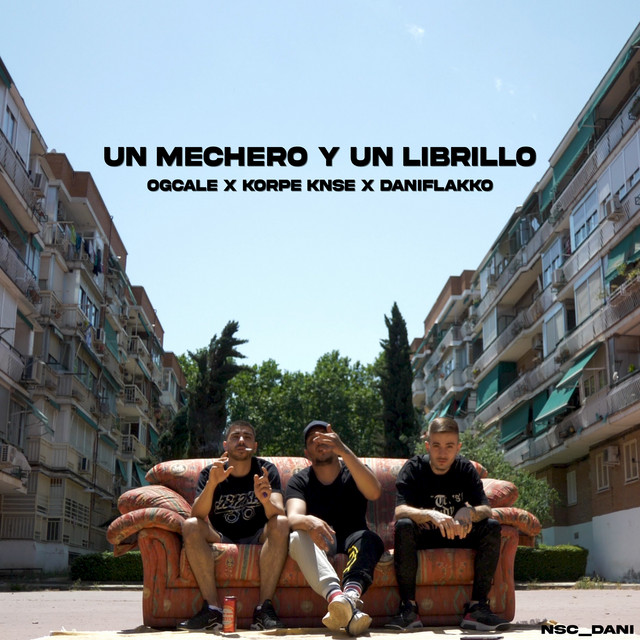 Un Mechero y un Librillo