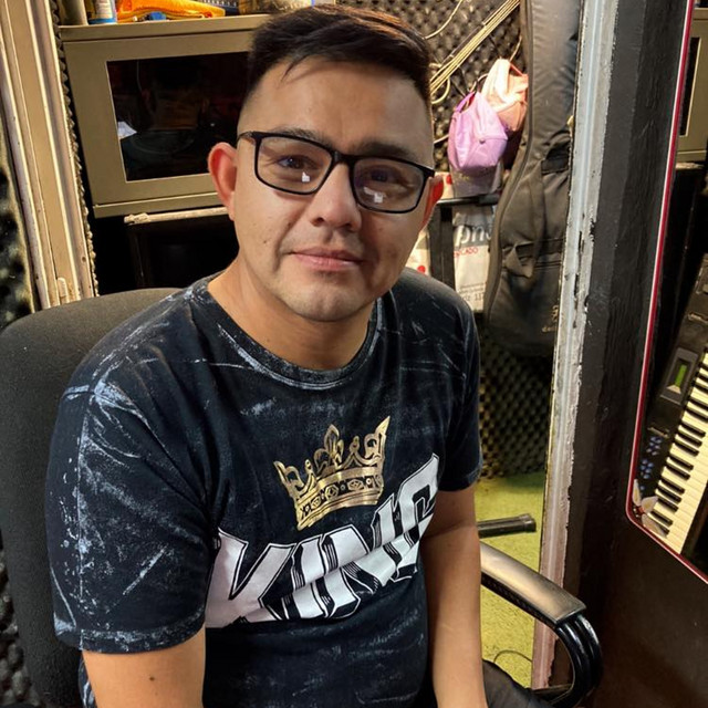 Oscar Leiva concert tickets and tour dates