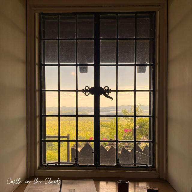 Castle in the Clouds cover art