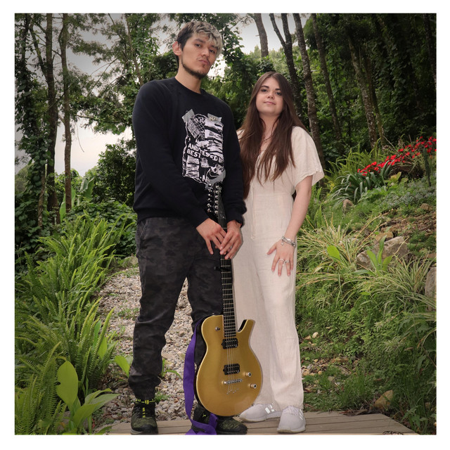 Cover art: Debajo de la verdad — Maritococo