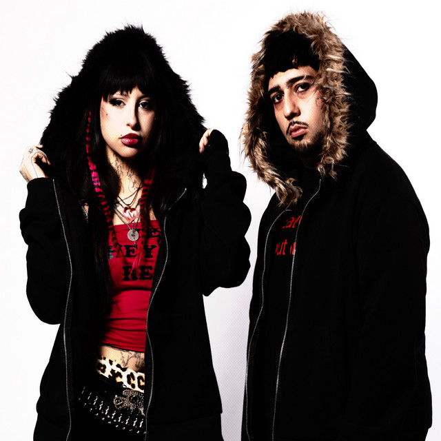 Lejos del ayer cover
