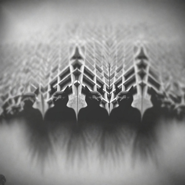 Обкладинка: Mirror — John Free