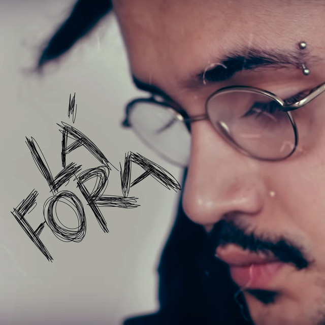Lá Fora cover art