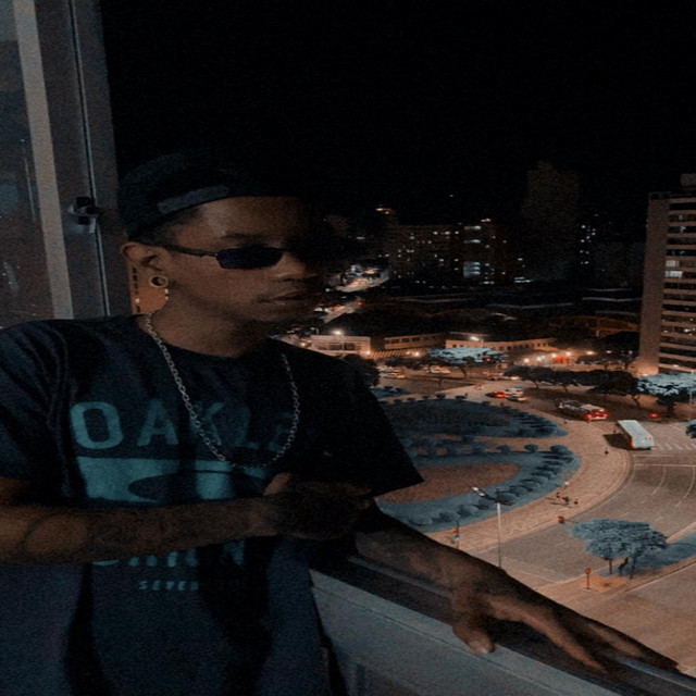 Ela Senta Rebolando (feat. MC Rick, MC Teteu & Mc Gw)