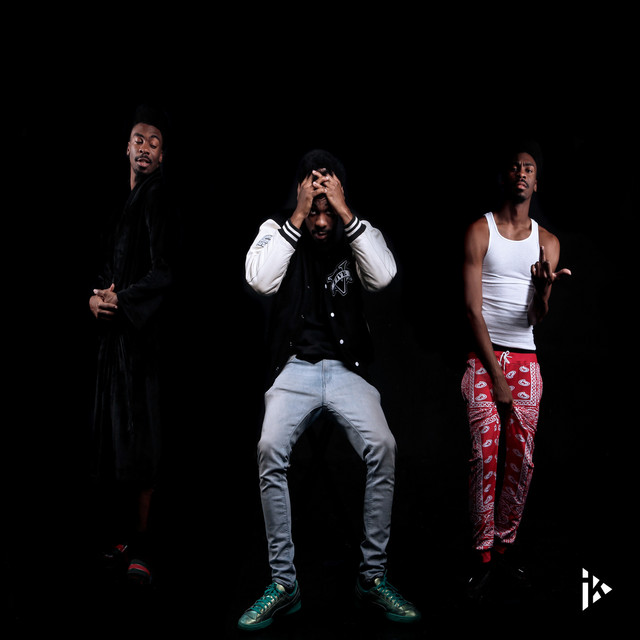 Tr:32 (Voices) cover art