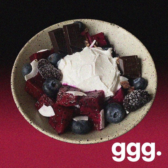 strawberry ‑ 曲・歌詞：ggg. | Spotify