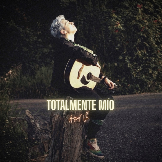 TOTALMENTE MÍO cover art