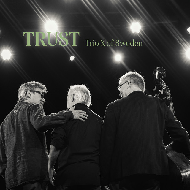 Trust cover