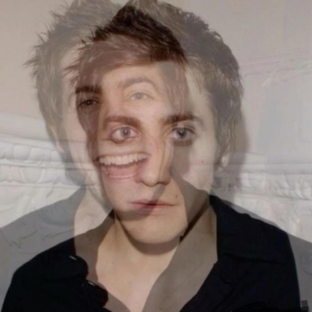 awake after dark – i really dont wanna live anymore - Live