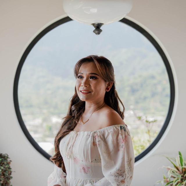 Elina Dewi