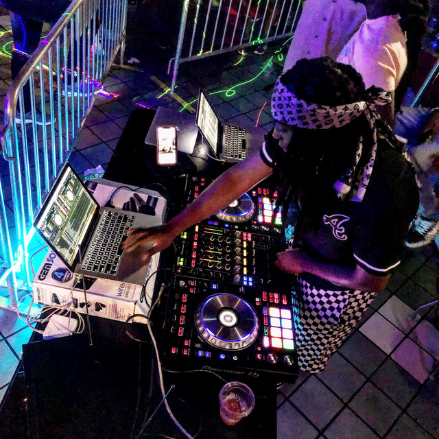 Baby Daddy Bounce Mix (Live)
