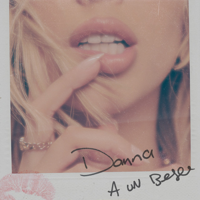 A Un Beso cover art