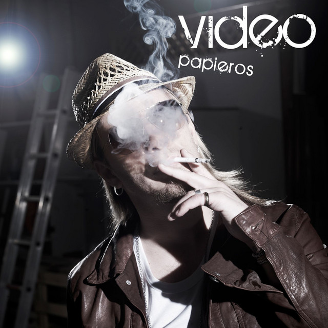 Papieros cover art