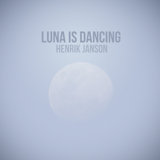 Luna Is Dancing