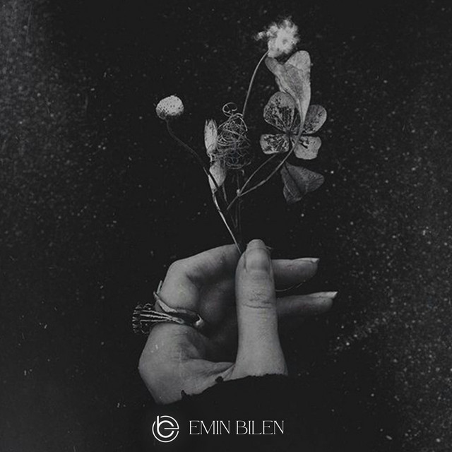Ben Kalbimin Orta Yerine Seni Yazdım cover art