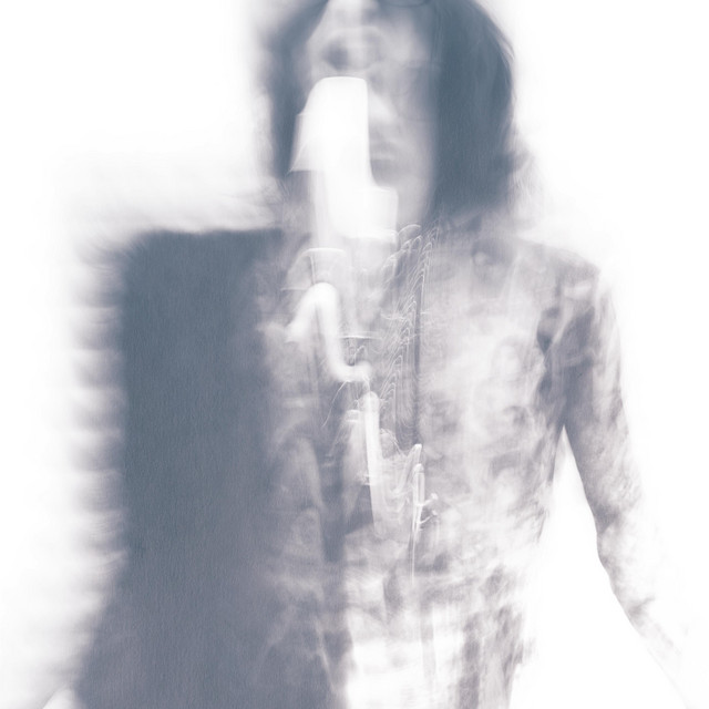 Mil Flores cover art