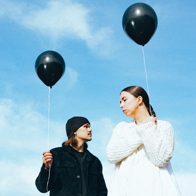 Maailman kaunein laulu (feat. ELLIMEI) album image